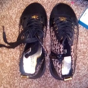 Michael kors toddlers sneakers